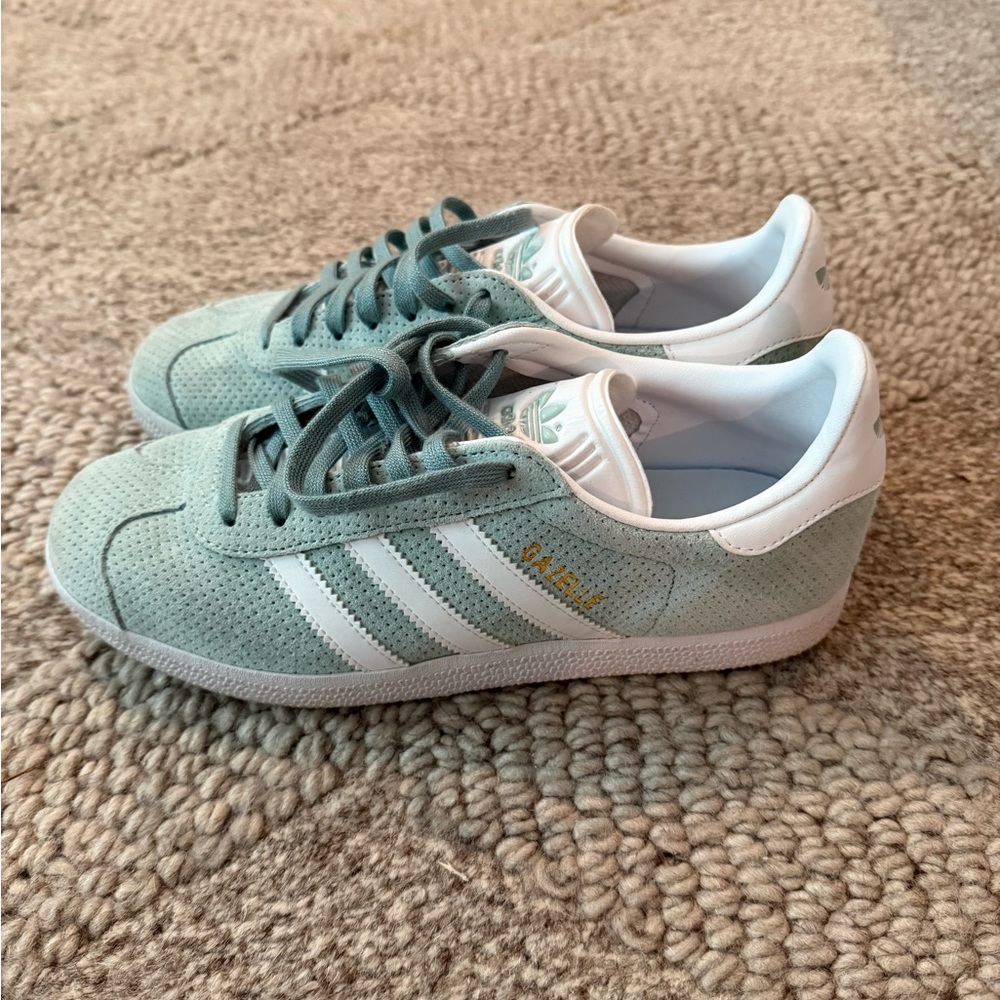 Women's adidas gazelle